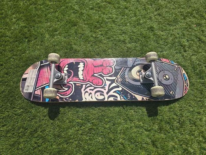 Skateboard