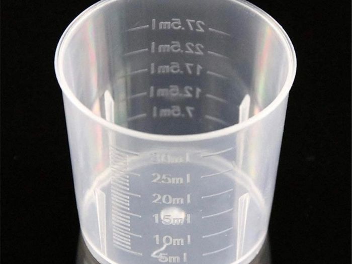 60 Pack 30ml Plastic Mixing Cup Measuring Cups Graduated Cups with 50 Pack Wooden Stirring Sticks Plastic Mixing Kit for Mixing Resin Paint Stain Epoxy (FREE POSTAGE)