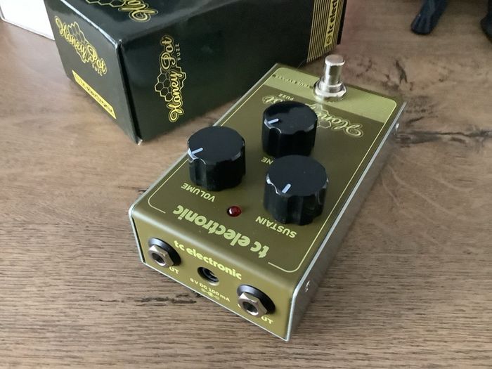 TC Electronic Honey Pot Fuzz box