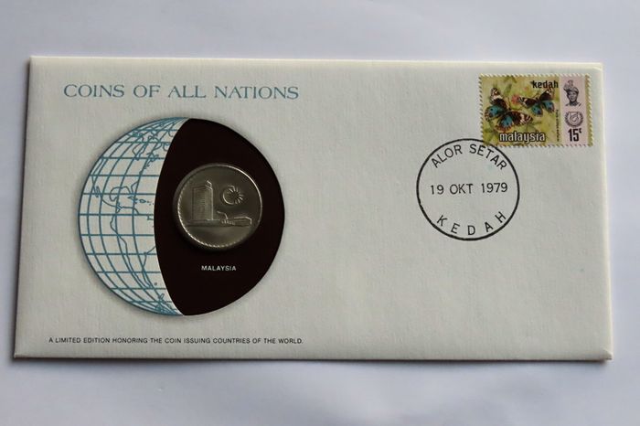 Malaysia 1977 Coin Stamp cover BUNC Parliament house crescent & star