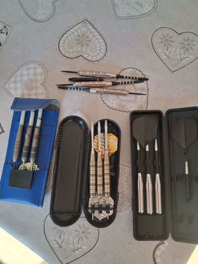 x4 sets of Darts