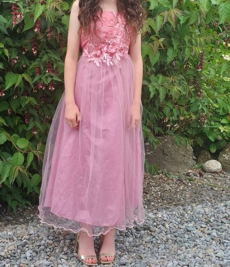 Girls Teenage Occasion dresses x2