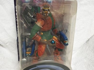 Halo 2 Action Figure Series 8 Heretic Elite Leader Dual Plasma Rifles ...