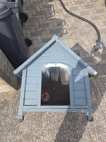 Small dog kennel