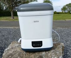 Baby bottle steriliser