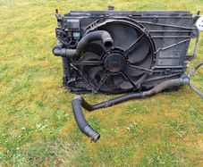 Electric radiator cooling fan