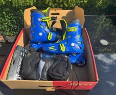 Roces Orlando Adjustable Inline Skates with Protective Pads Like New