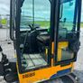 CB 15C-1 1.5 tonne rubber tracked mini excavator Image 3