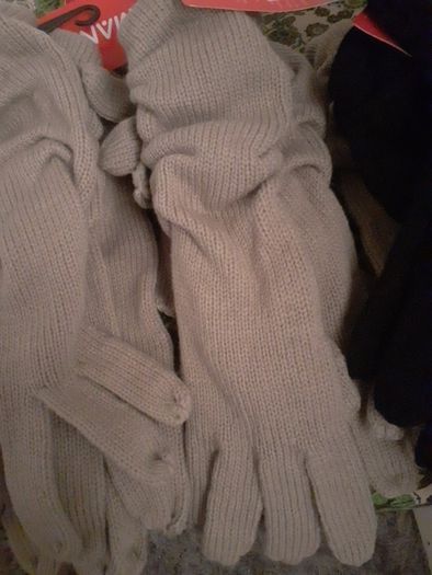 Ladies gloves