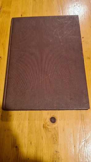 The Country Life Picture Book Of Ireland. Beautiful Large Volume Hardback In Very Good Condition. 32.