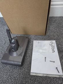 Replacement Dyson V8 vacuum battery E: Original Brand New