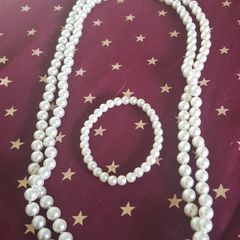 Pearl necklace