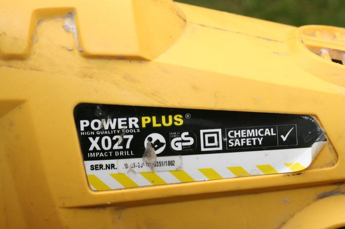 X027 Power plus Impact Drill 910W,230-240V