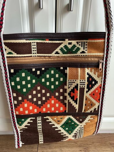 Brand new Saudi Arabia handmade woven shoulder bag with traditional Saudi embroidery, many pockets