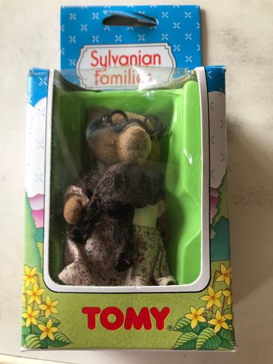 Vintage Sylvanian Families Grandma Timbertops