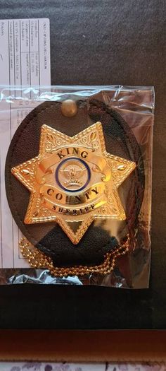walking dead sheriffs badge (ricks)