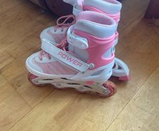 Inline skates with lights , pink and white size 2-4