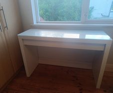 bedroom table