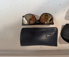 Rayban sunglasses cat style 70 euro each