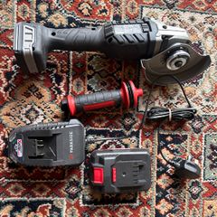 Cordless grinder