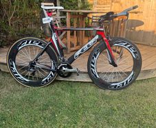 Felt B10 carbon TT bike