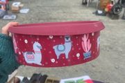 tupperware Lama Container