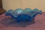 Vintage Turquoise Davison "Jacobean" pressed Glass Shallow 3 Footed Bowl