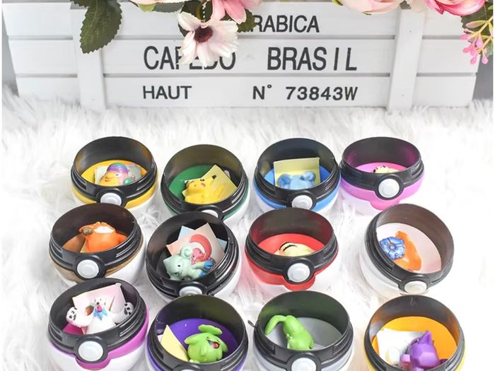 12Pcs Pokemon Figure Pokeball Toys Pikachu Charmander Anime Figure Kawaii Doll Poke Ball Collect Accessories Kids Birthday Gifts