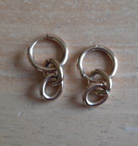 New cute golden fashion earrings