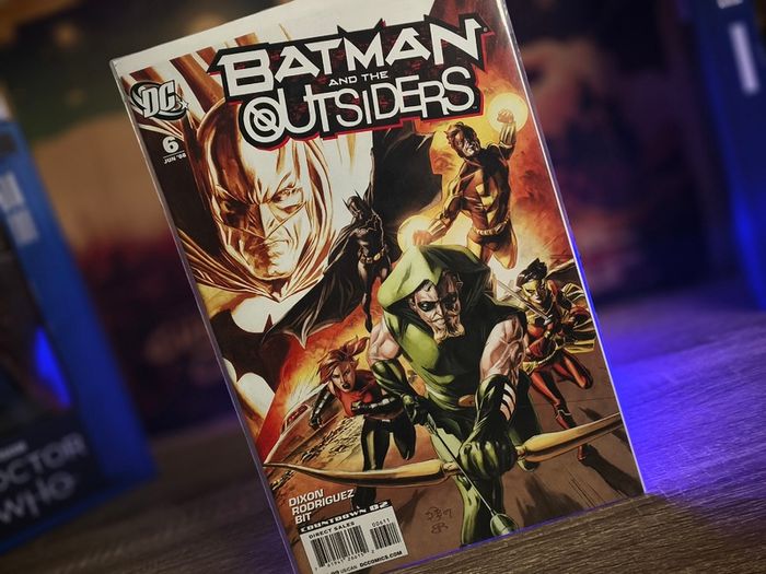 Batman and the Outsiders ! Issues #1-8 ! 2007-2008 ! by DC Comics !