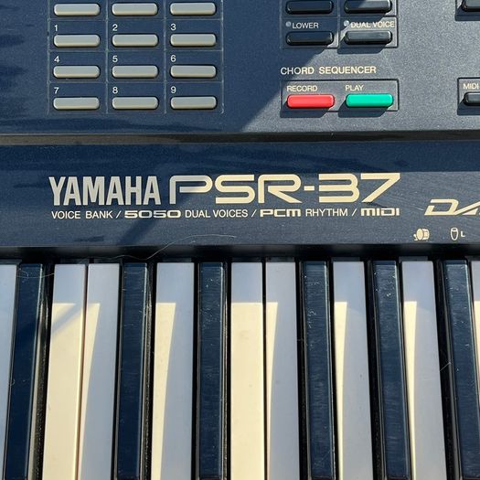 Yamaha PSR-37 Keyboard Power Adaptor - Stand