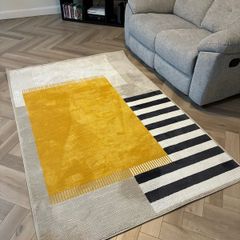 Rug - excellent condition - 133 x 195 cm