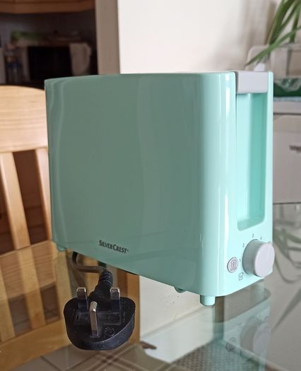 Mint green Silvercrest toaster for one slice