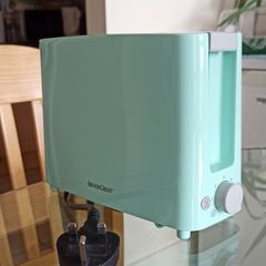Mint green Silvercrest toaster for one slice