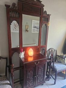 Cabinet with 2 chairs