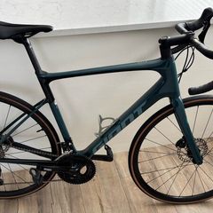 Giant defy advanced 2 carbon road bike