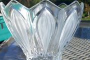 Stunning Lalique style vase, no damage. D18