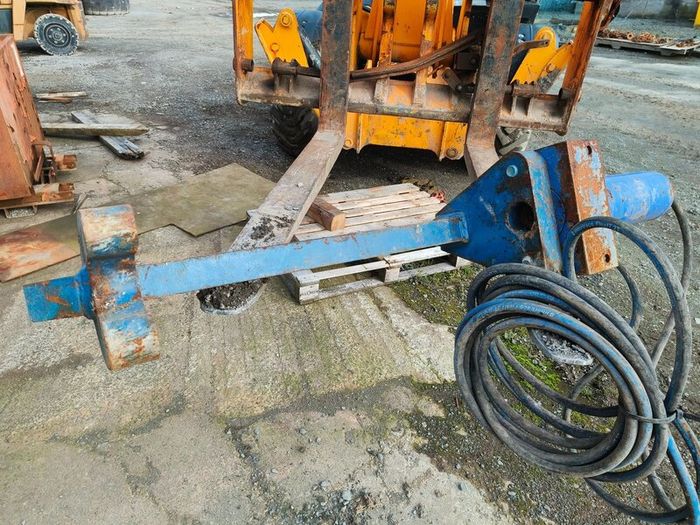 Hydraulic Track Pin Press