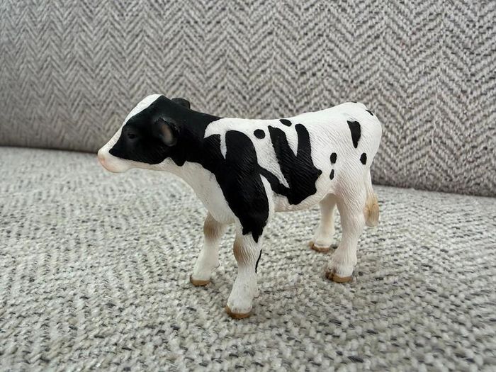 Vintage Schleich Calves