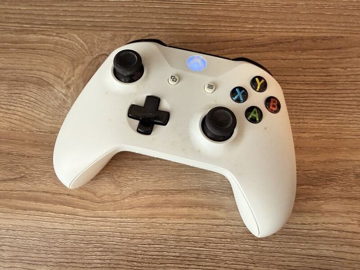 Xbox One Wireless Controller, White, Working