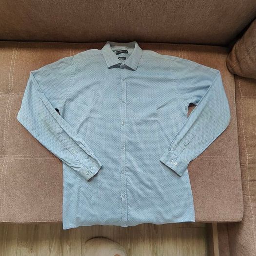 Men's Long sleeve light blue Shirt size M