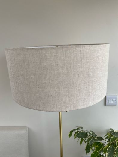 Standard floor lamp