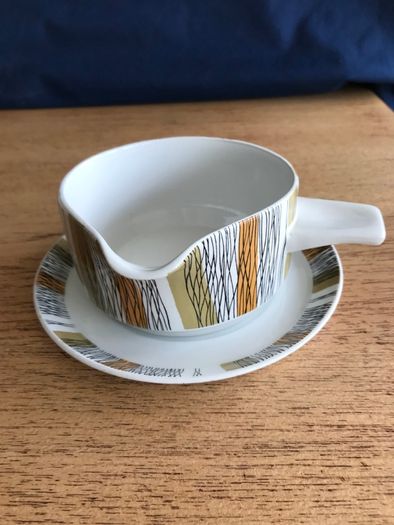 Vintage Retro Sienna Midwinter Sauce Boat & Saucer