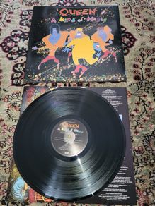 Queen; a kind of magic LP