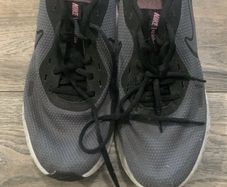 nike trainers