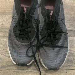 nike trainers