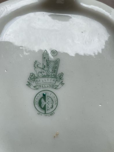 Belleek "Elm Leaf" 4" Spill Vase 1965-1980