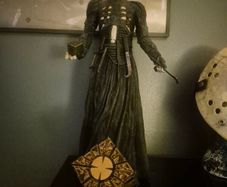 18 inch hellraiser pinhead neca figure