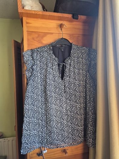 Tamara H. XL top TK Maxx