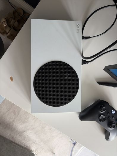 Xbox series s with Controller